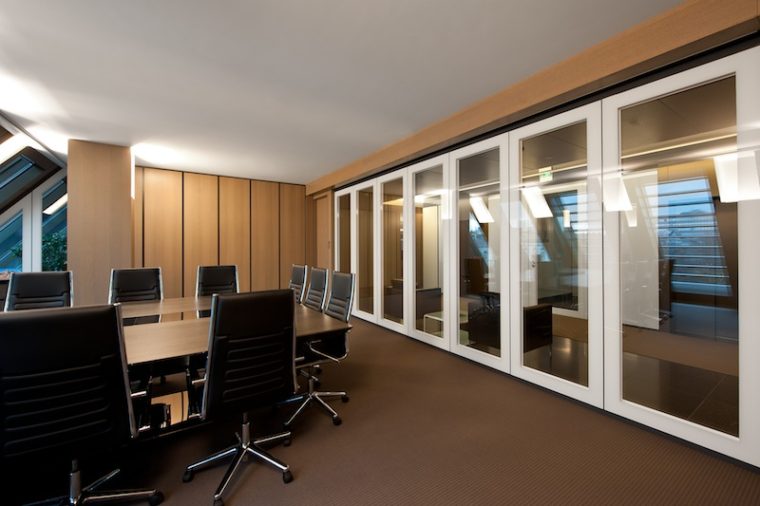 Stiklinės pertvaros