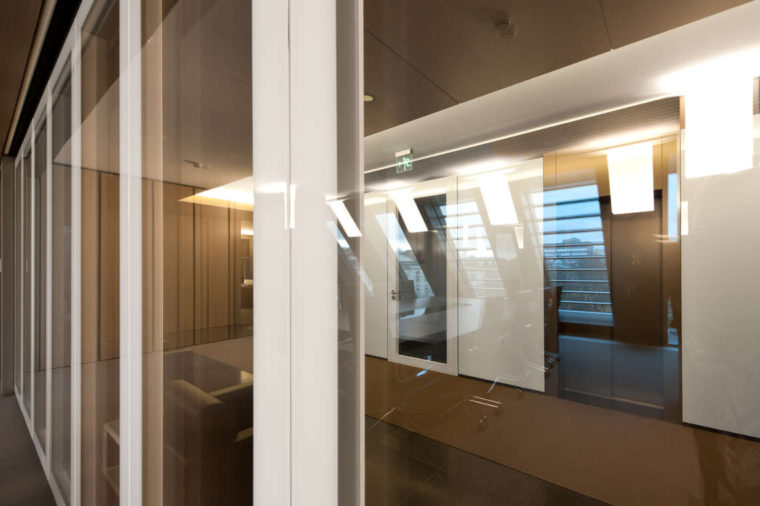 Stiklinės pertvaros