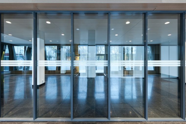 Stiklinės pertvaros